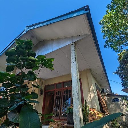 Agusfamily Homestay لابوان باجو المظهر الخارجي الصورة